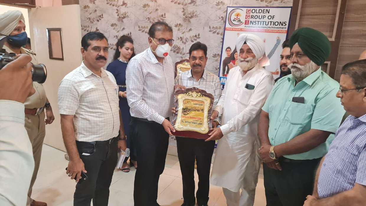 News Clipping 15